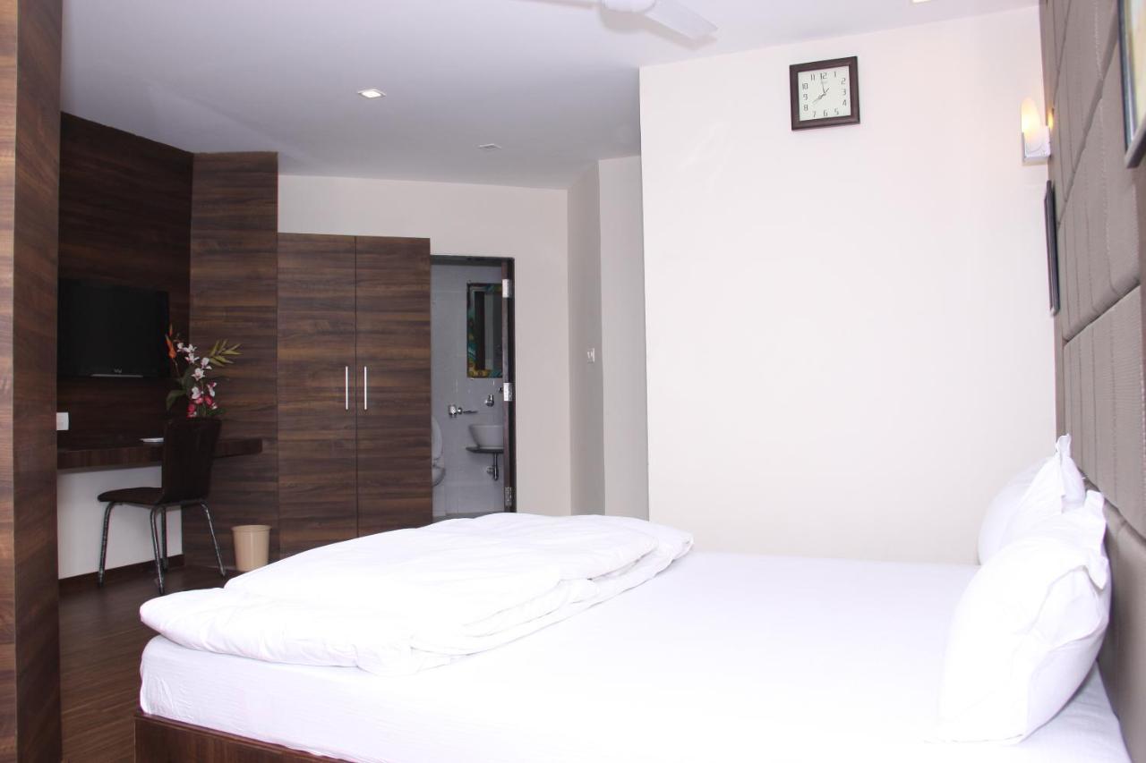 Hotel Royal Pride Ahmedabad Extérieur photo